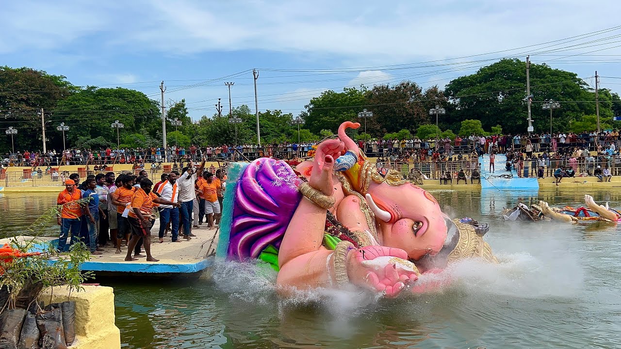 Ganesh Nimajjanam 2024 | lord ganesha Visarjan 2024 | ganpathi bappa Visarjan in River