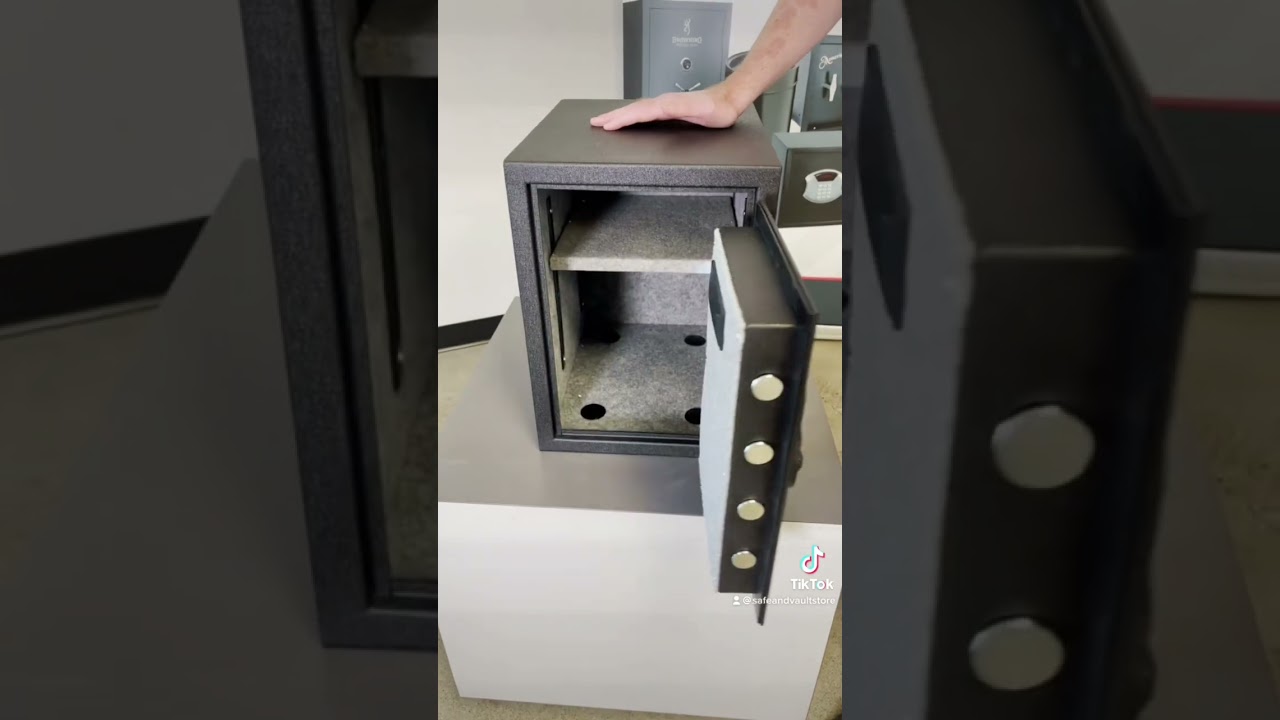 The Hornady 95407 Fireproof Safe us perfect for a dorm room, bedroom closet, or on a shelf.