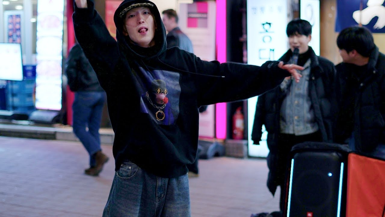 Walk _ 댄스팀 아레스 _ 홍대 댄스 버스킹 _ kpop dance in public