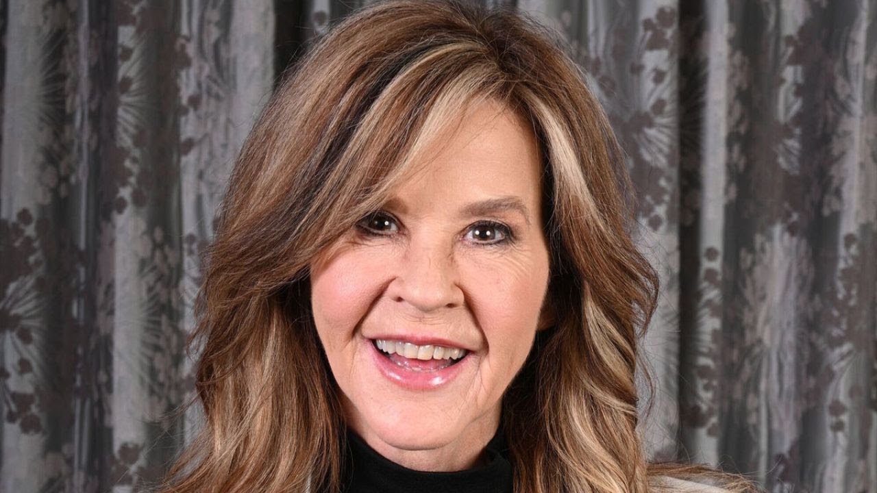 LINDA BLAIR Leaves Nothing To Imagination—Proof In Pictures!