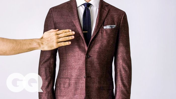 How to Button Your Suit Jacket the Right Way &ndash; How To Do It Better | Style | GQ