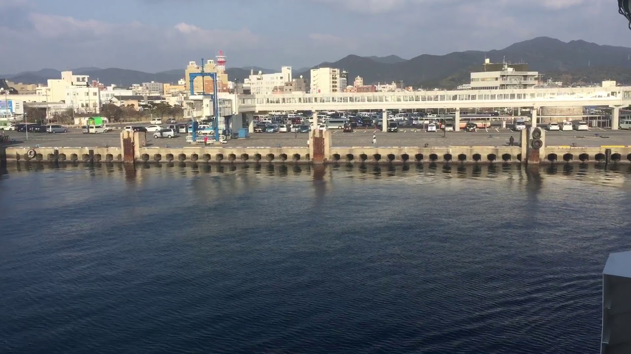 フェリー太古 福江港に到着