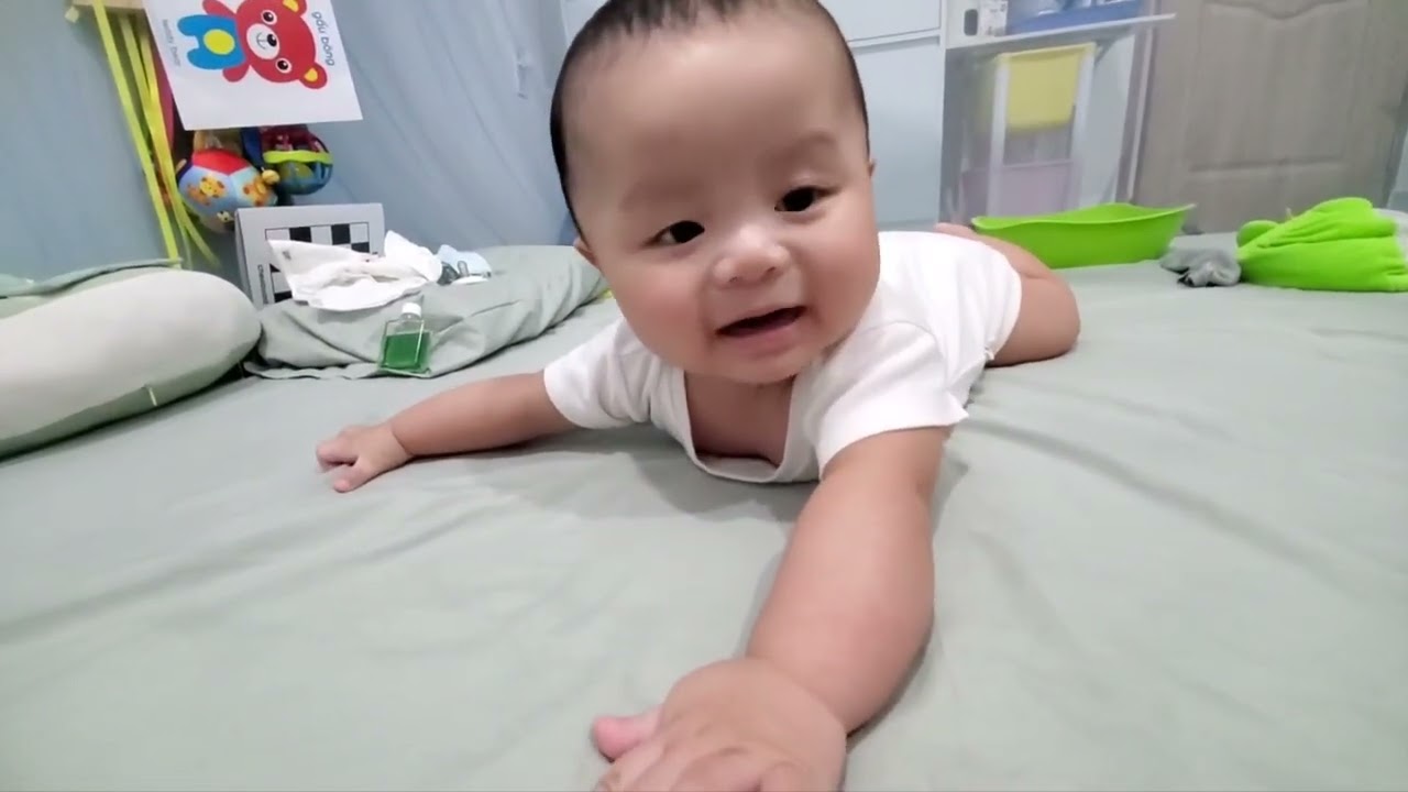 Documenting the growth journey of an IVF baby at 5 month old #ytangan #ivfbaby #cute #baby #cutebaby