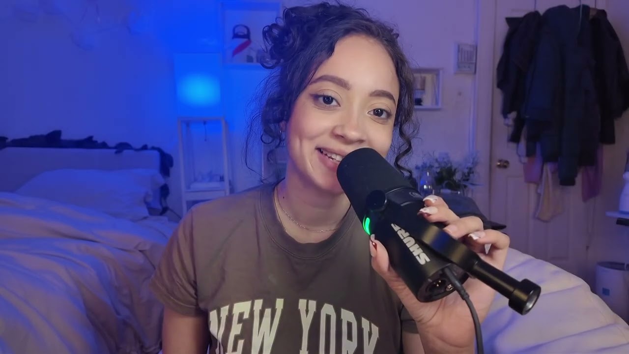 ASMR- VERY CLICKY RAMBLE + MOUTHSOUNDS 100% SENSITIVITY 👄 