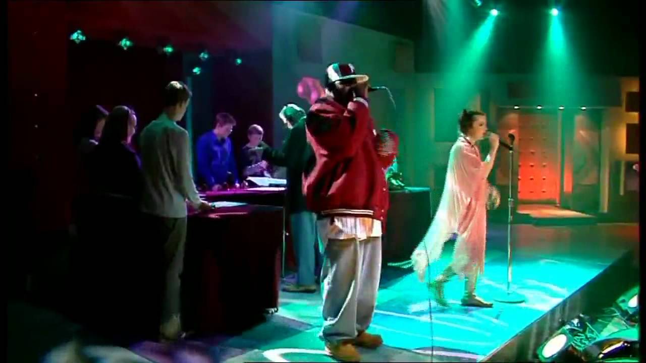 Björk - Who Is It (Jonathan Ross Show)