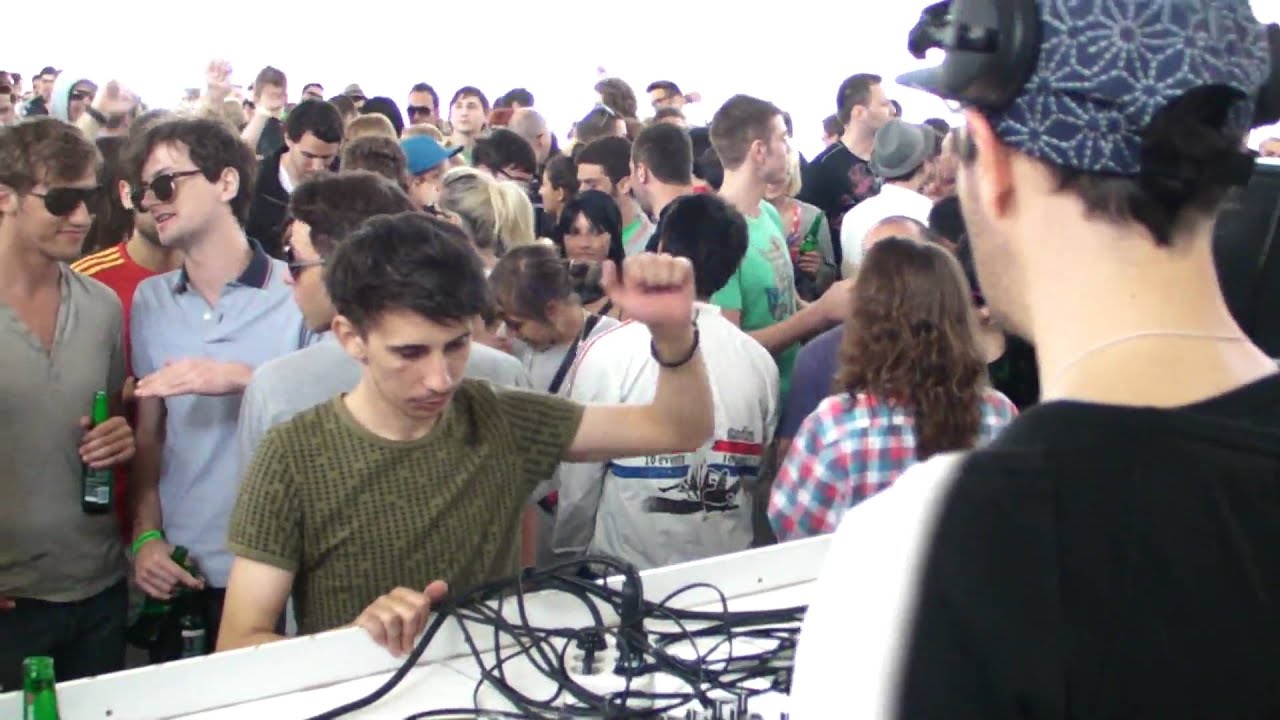 Petre Inspirescu [a:rpia:r] @ Sunwaves 7 after-hours Mamaia 2 mai 2010 (HD)
