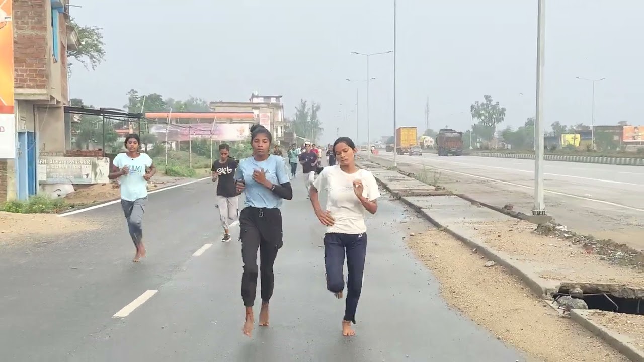 800 m running girls power 