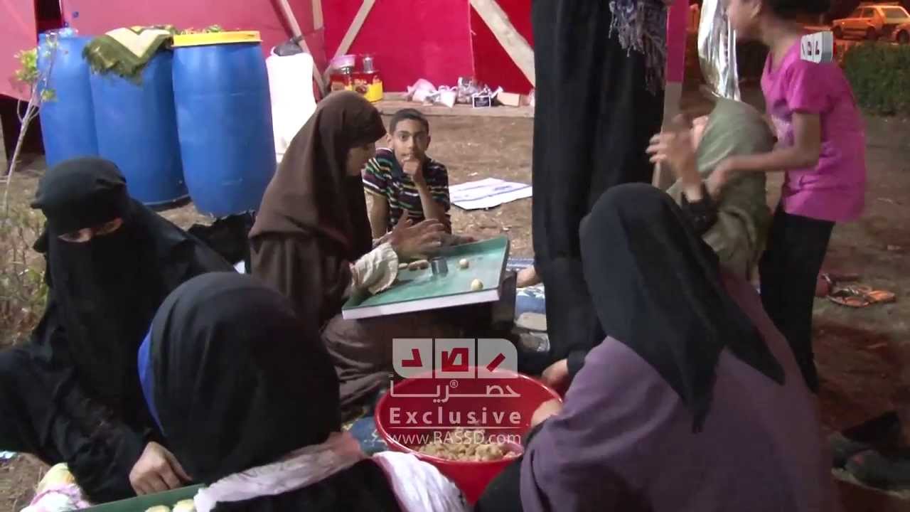 كحك العيد بطعم الاعتصام برابعة العدوية