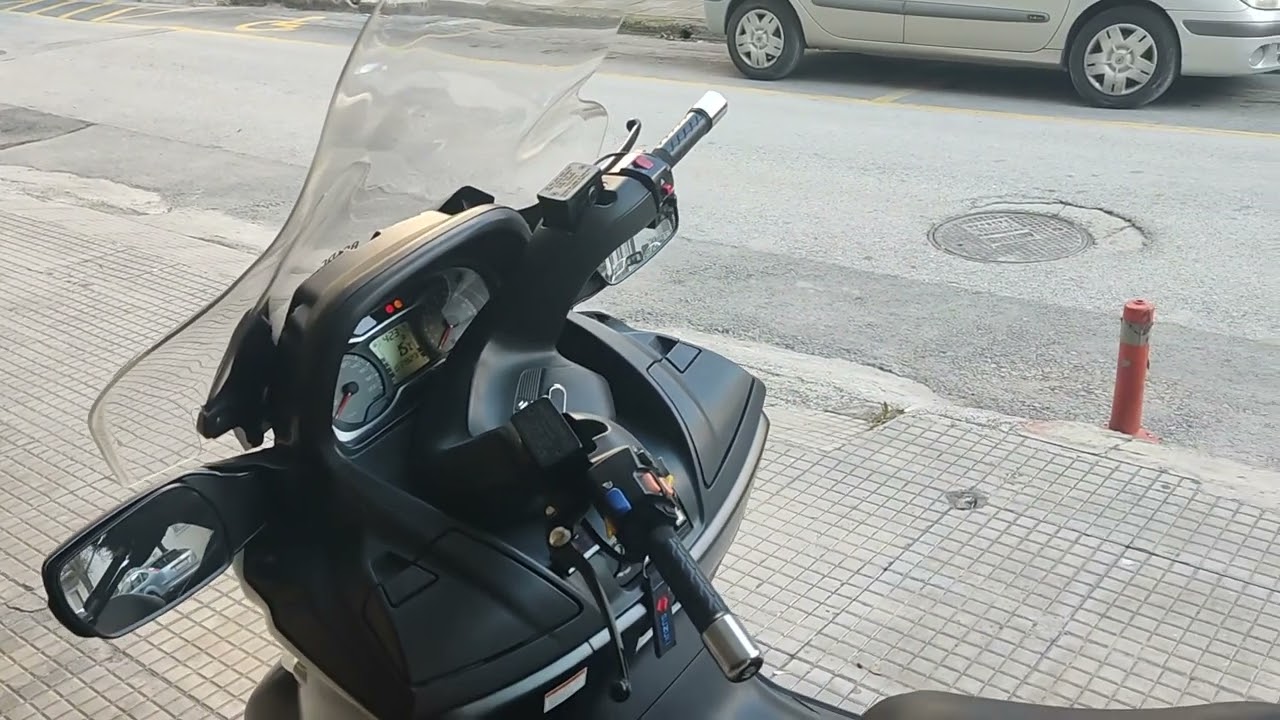 BURGMAN 650 ΠΡΟΣ ΠΩΛΗΣΗ