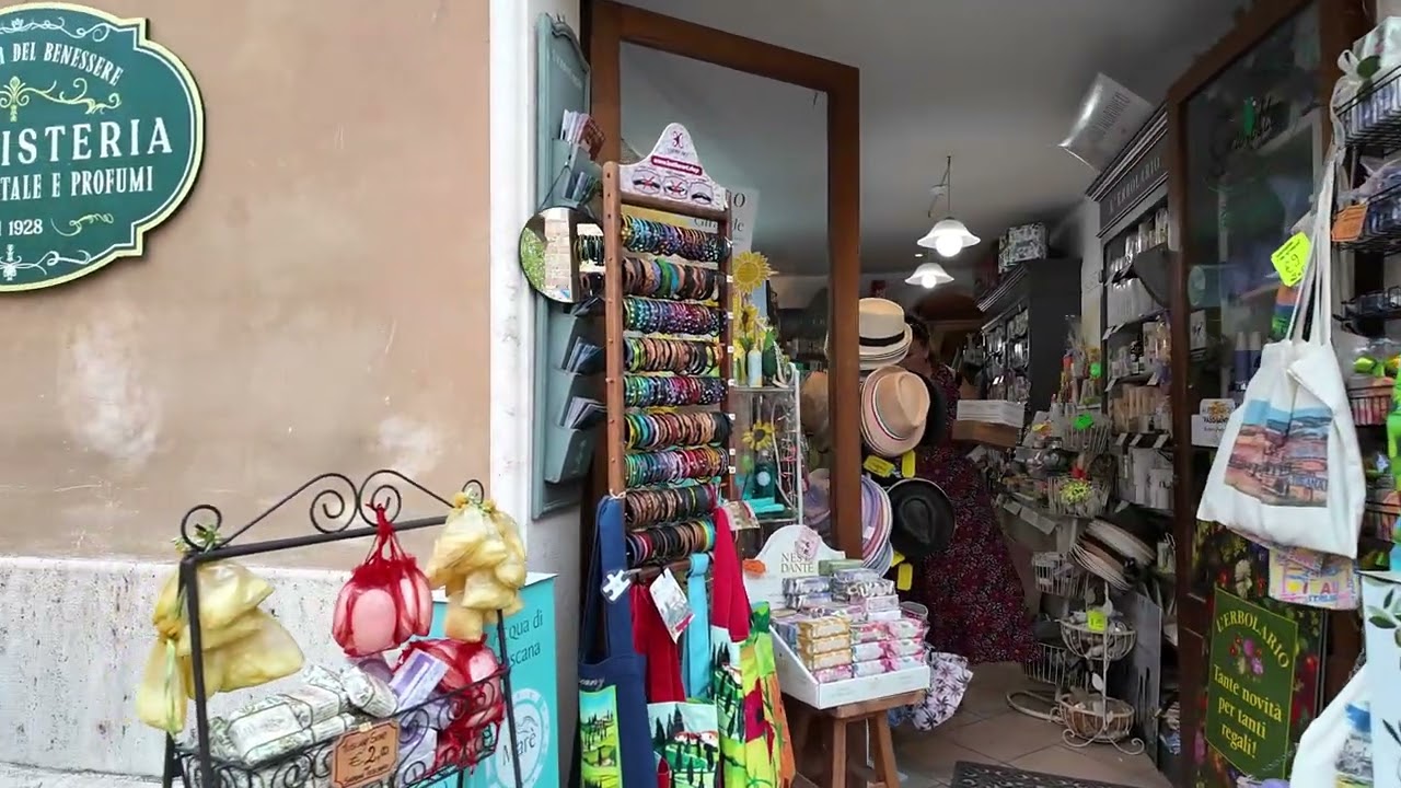 San Quirico d’Orcia - streets of 1002 4