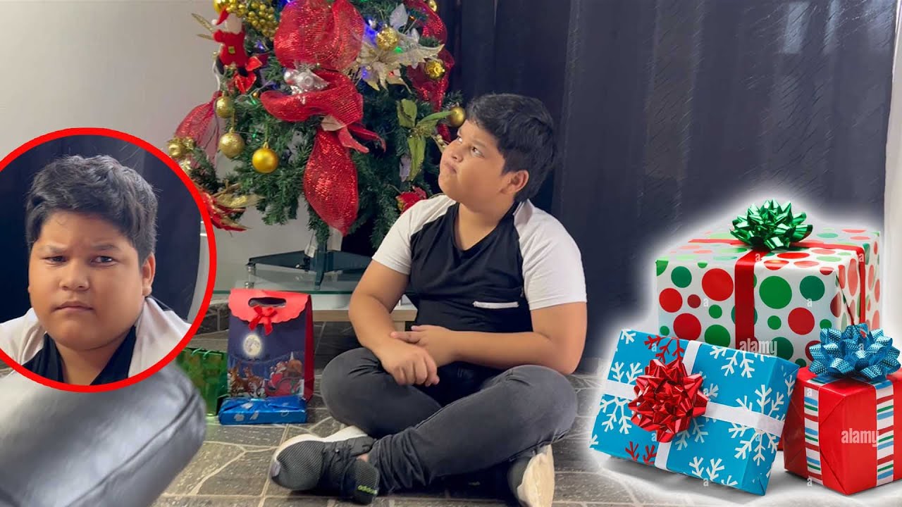 niño caprichoso rechaza regalos de navidad sin saber la lección que recibiría 😱🎁