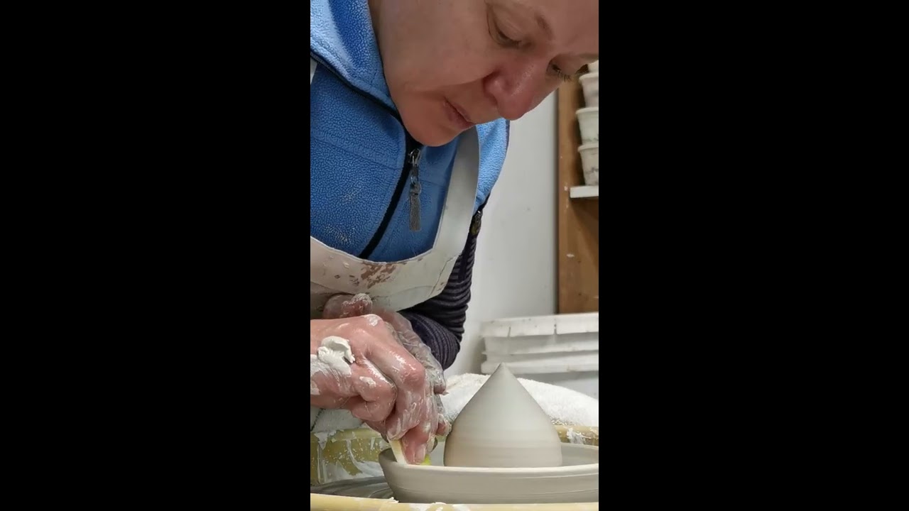 How to throw a Juicer with Outi (Part 1)