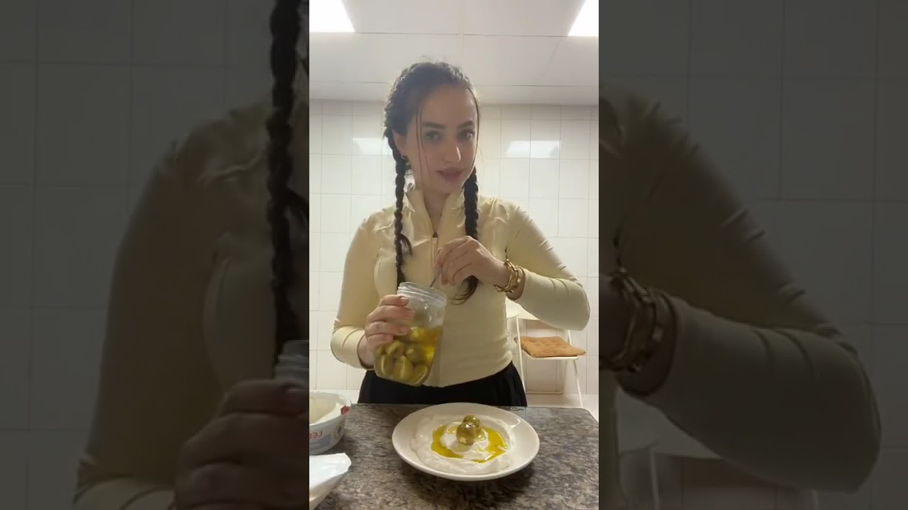 لانا محمد لاول مرة تعمل سحور لعائلتها وتدخل للمطبخ في سن 21 😍