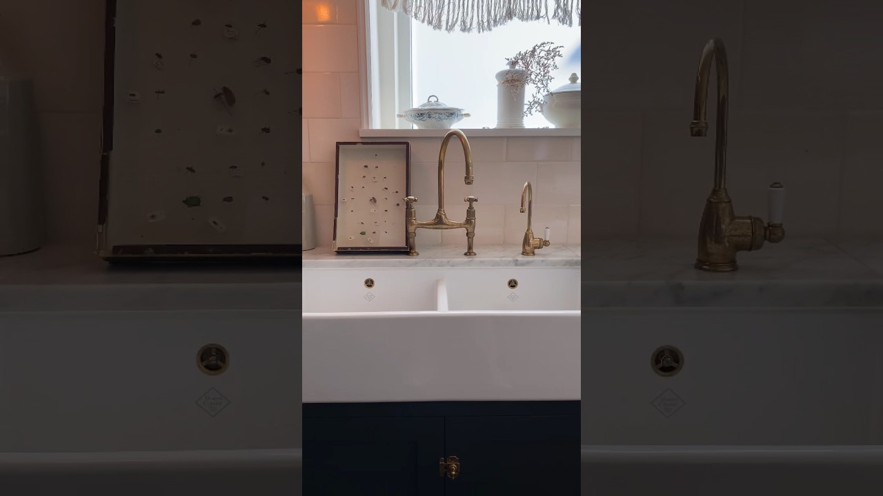 the STUNNING kitchen at the deVOL showroom 😍🤯 #london