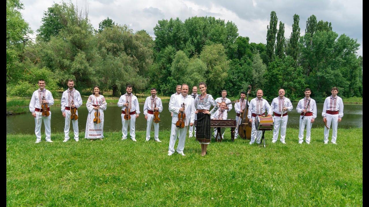 IRINA CHIRINCIUC și Orchestra “Rapsozii Moldovei„ - Moldoveancă-s de la Prut