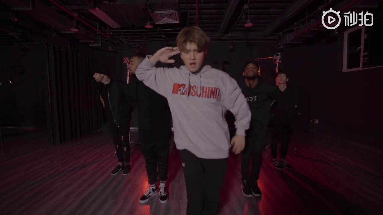 《Dreamers Never Sleep》Nhậm Gia Luân 任嘉伦 _ Dance Phòng tập