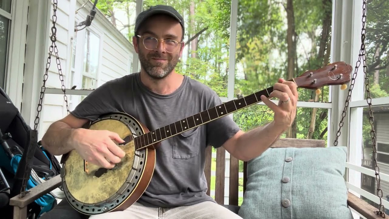 Cluck Old Hen clawhammer & 2 finger  banjo / Joseph Decosimo