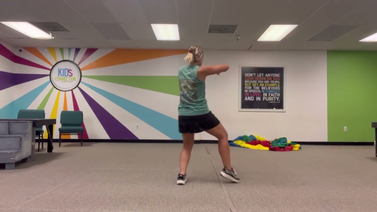 Adventure is a wonderful thing- Alice in Wonderland jr. Choreography