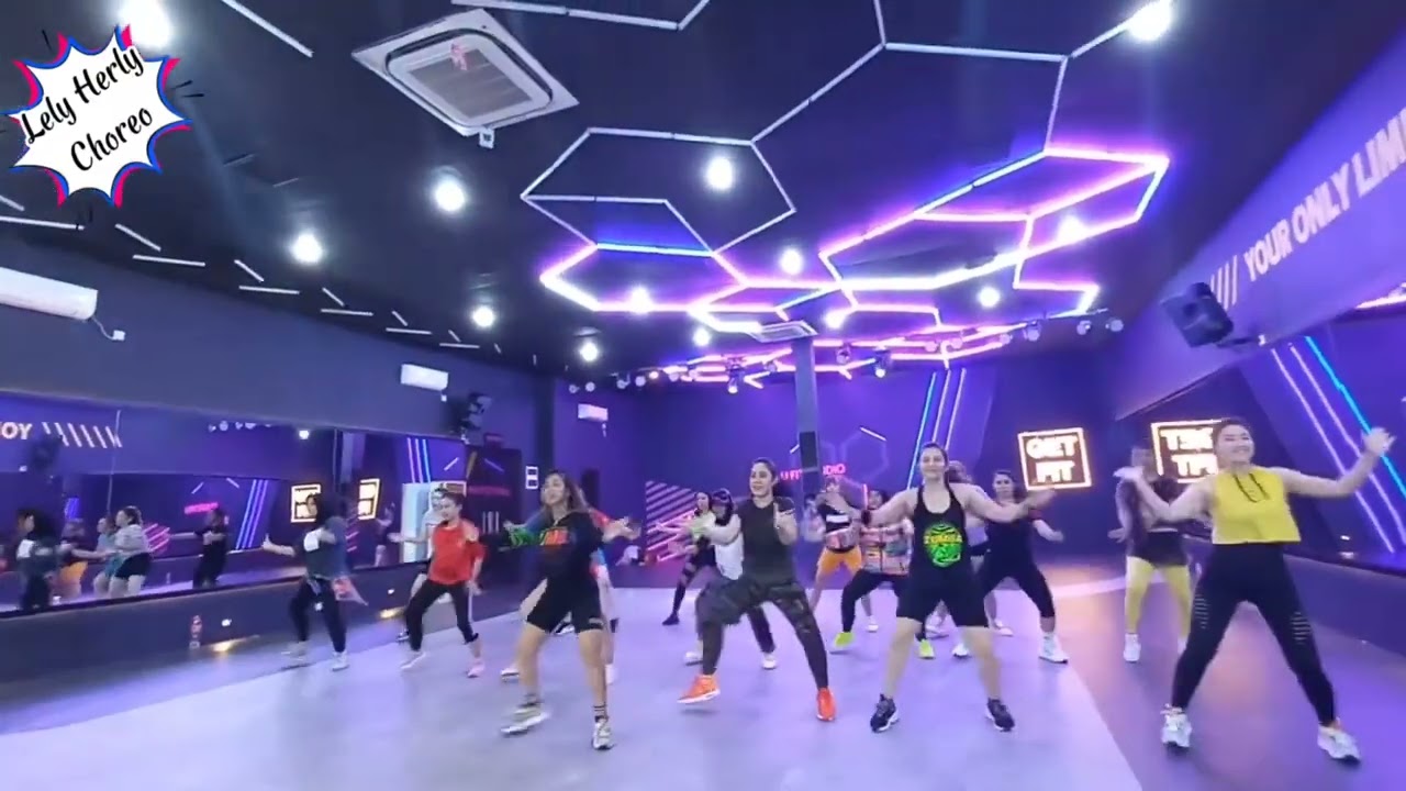 BOOTY CALL REMIX - WHISNU SANTIKA | ZUMBA | DANCE | FITNES | CHOREO | LELY HERLY