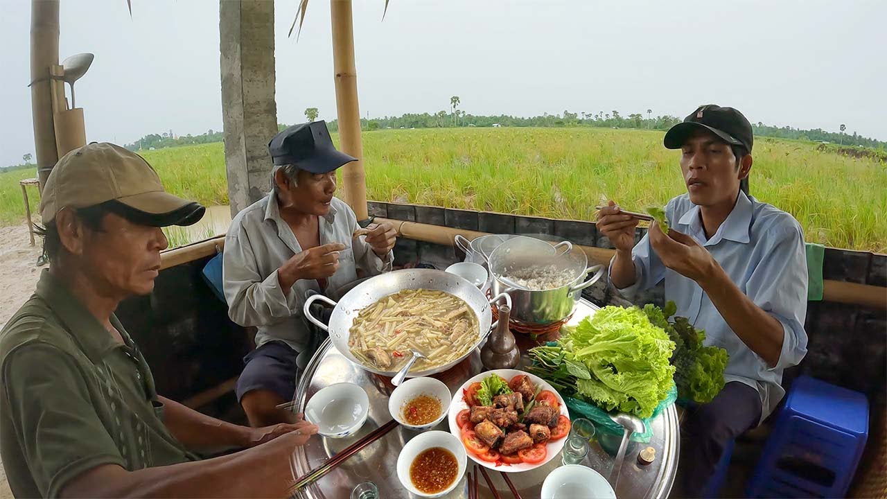 CƠM CHIỀU DƯỚI CHÒI TRANH NGÀY MƯA GIÔNG || ÚT LỤC BÌNH