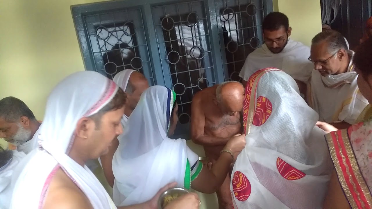 Achrya Shri ki aharcharya................namostu gurudev.