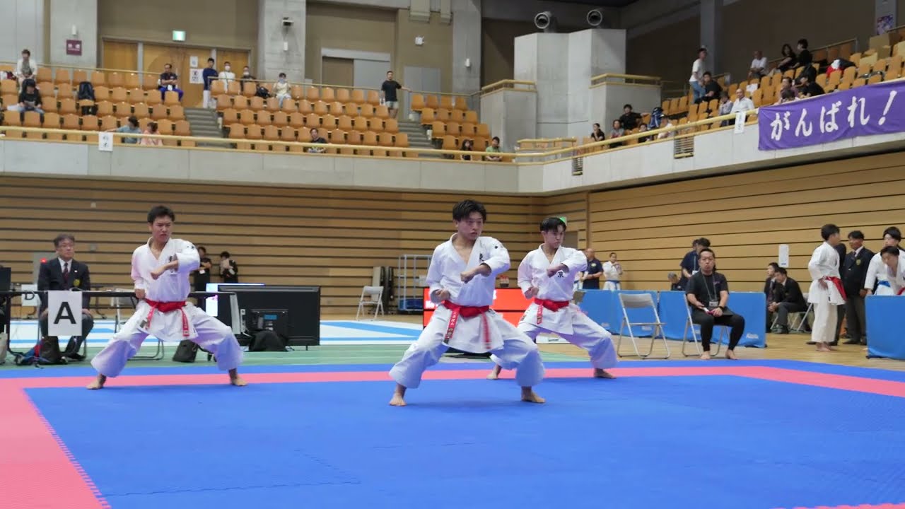 男子団体形 東京都 （世田谷学園）エンピ
