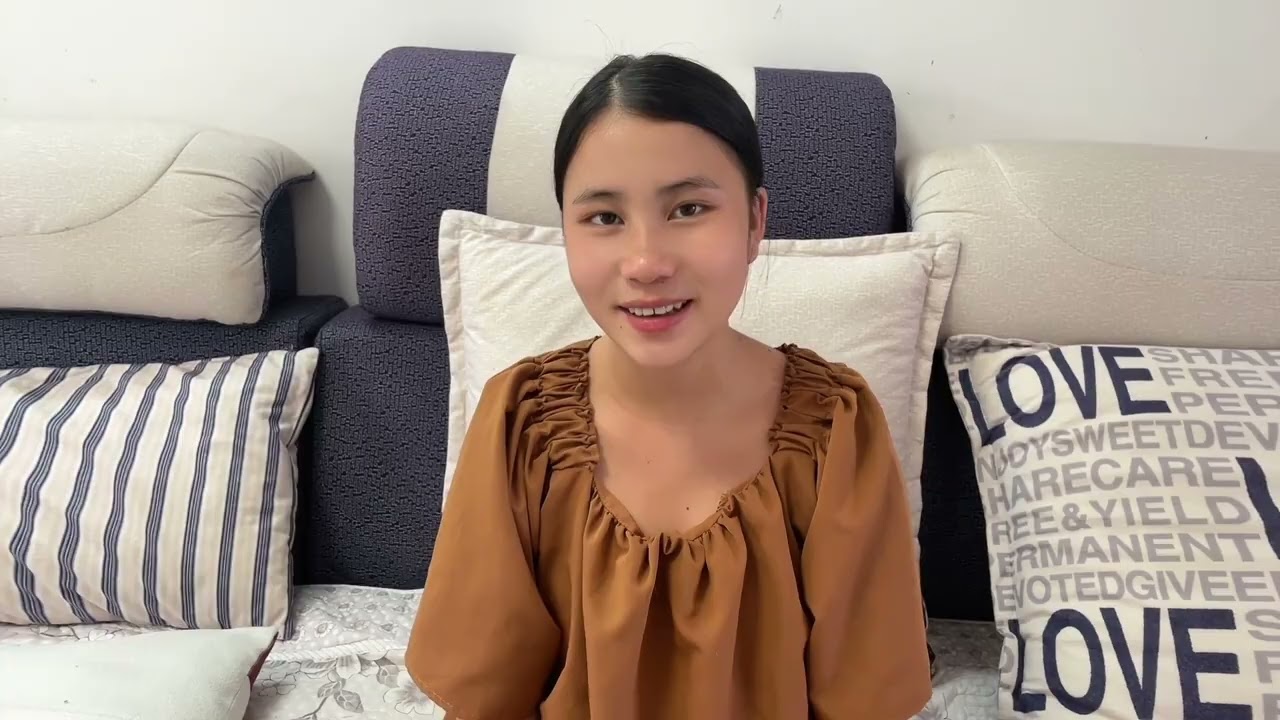 老挝丈母娘生活条件差，中国女婿每个月给老挝丈母娘100万老挝币，老挝媳妇希希知道了以后被骂了#老挝媳妇 #千万生活dou来拍 #记录真实生活 #日常vlog #农村生活