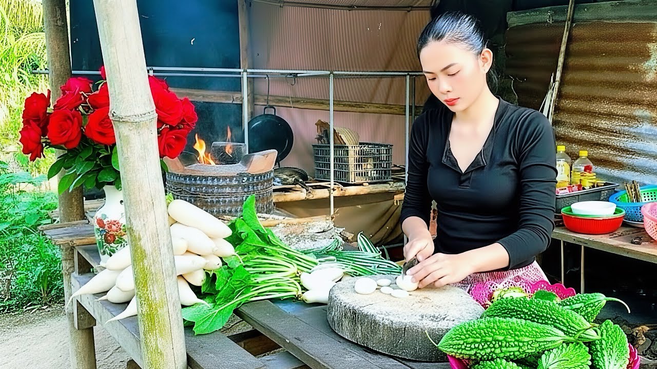 Countryside Life: Harvesting Bitter Melon & Radish, Cooking a Relaxing Home Meal