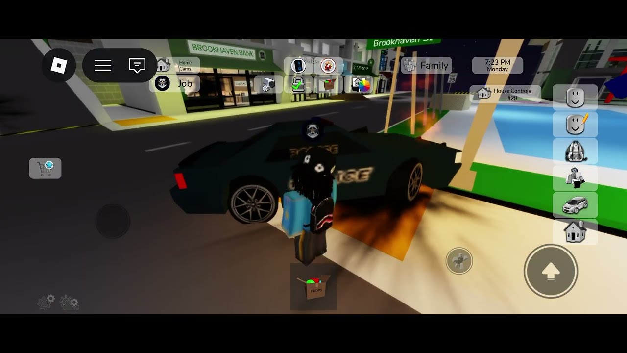 There is a Military Invasion in Brookhaven RP! (SUBSCRIBE!)