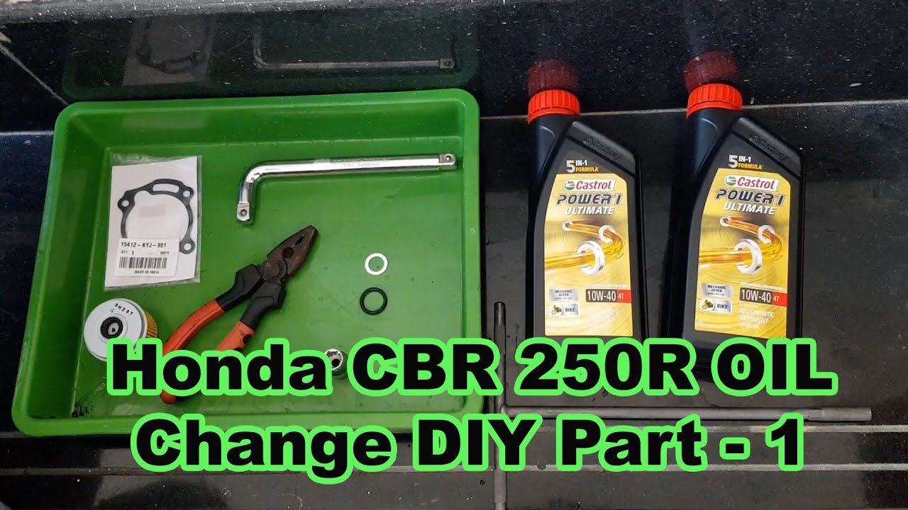 Honda CBR 250 R | Engine Oil Change | DIY | Tamil | Part-1