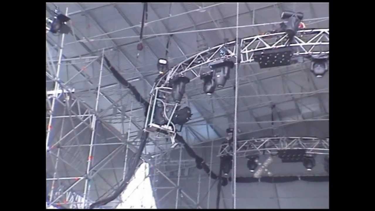 depeche MODE - Exciter Tour stage construction - Warsaw 2001.09.02 [edit]