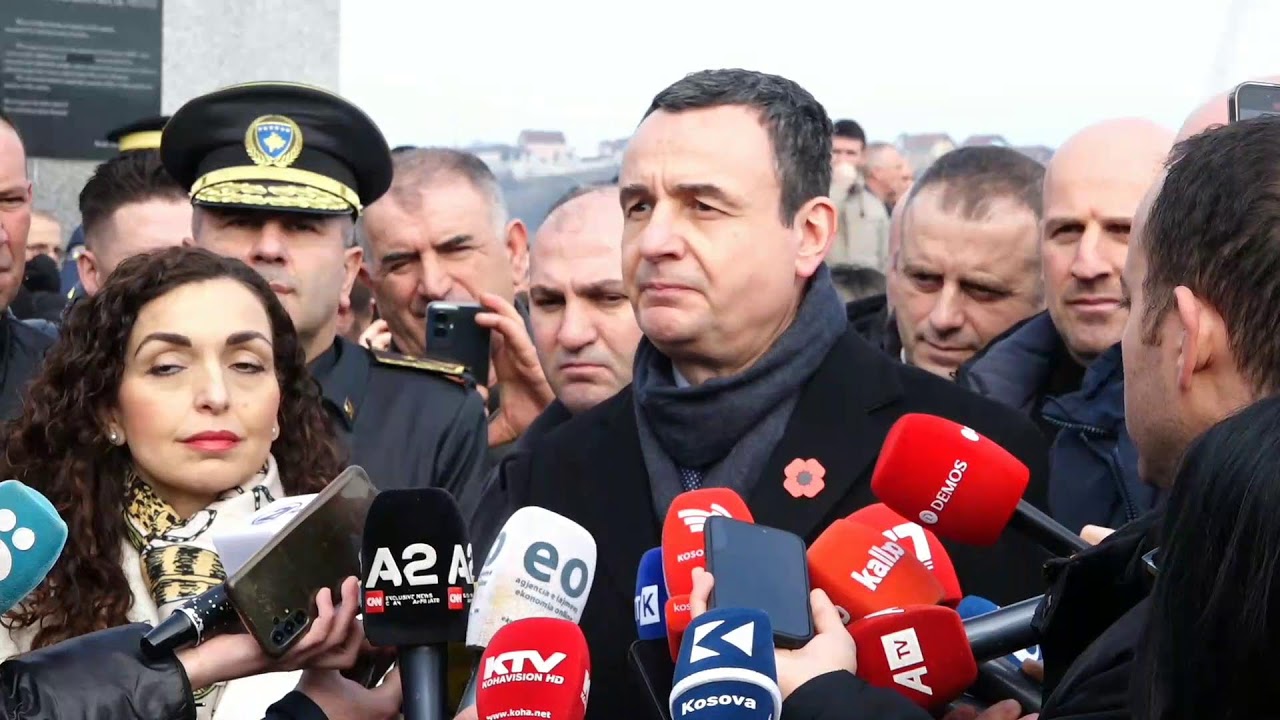🔴LIVE &ndash; Krer&euml;t e shtetit b&euml;jn&euml; homazhe n&euml; 27- vjetorin e Masakr&euml;s s&euml; Re&ccedil;akut