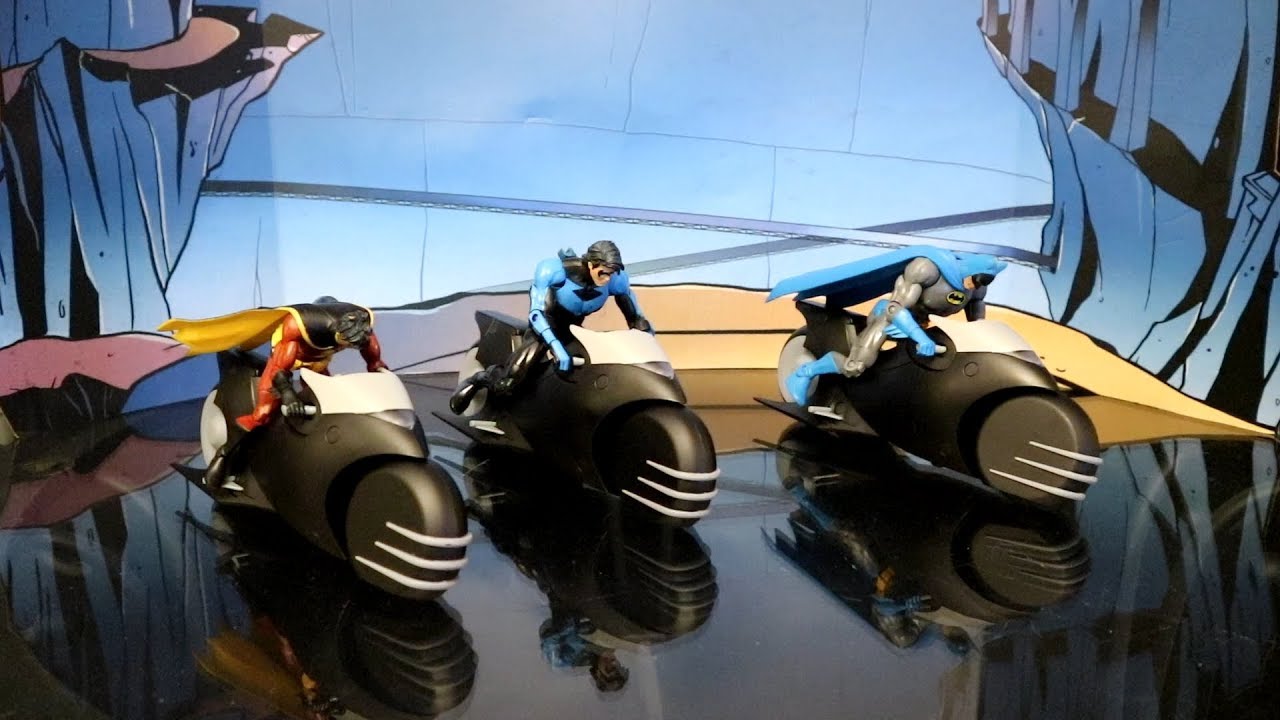 DC Collectibles BTAS Animated Batcycle & Batman 1:12 Vehicle Action Figure Review & Comparison