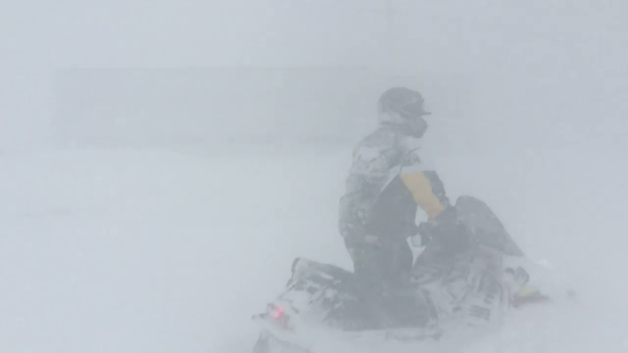 LAKE EFFECT WHITEOUTS IN BUFFALO SNOWSTORM