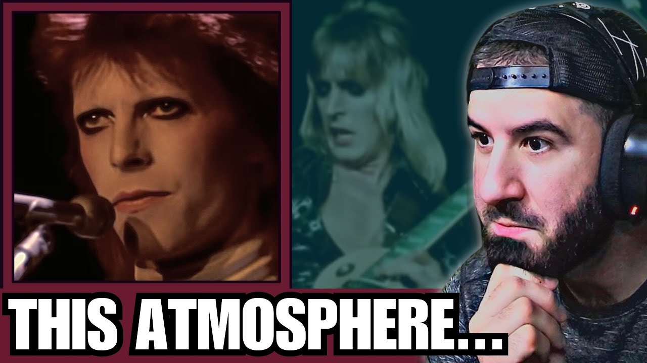 David Bowie - Moonage Daydream (LIVE) | REACTION