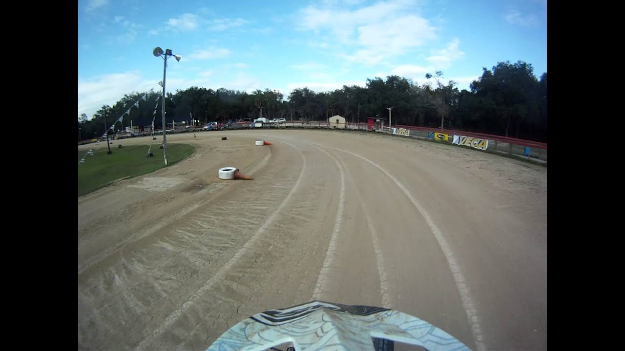 Original Speedway Park Dec 26 2011 session 1.MP4