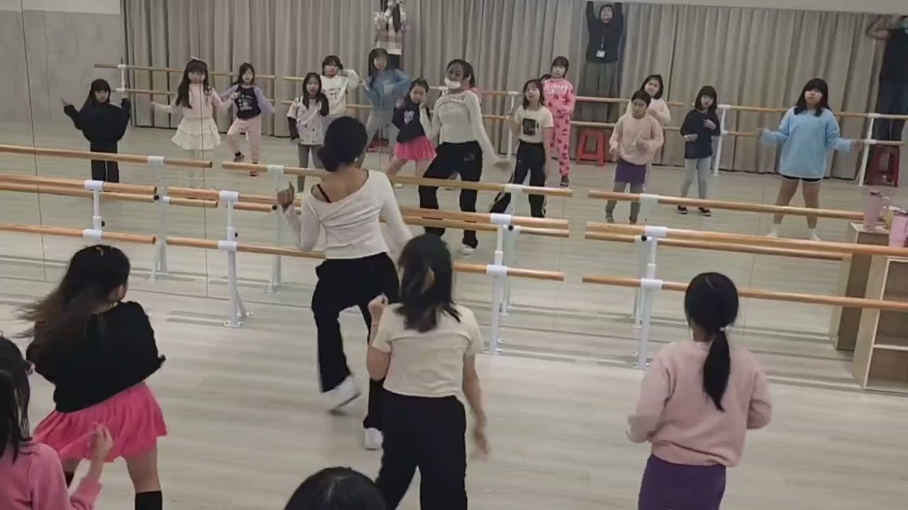 IVE《attitude》的練習影片