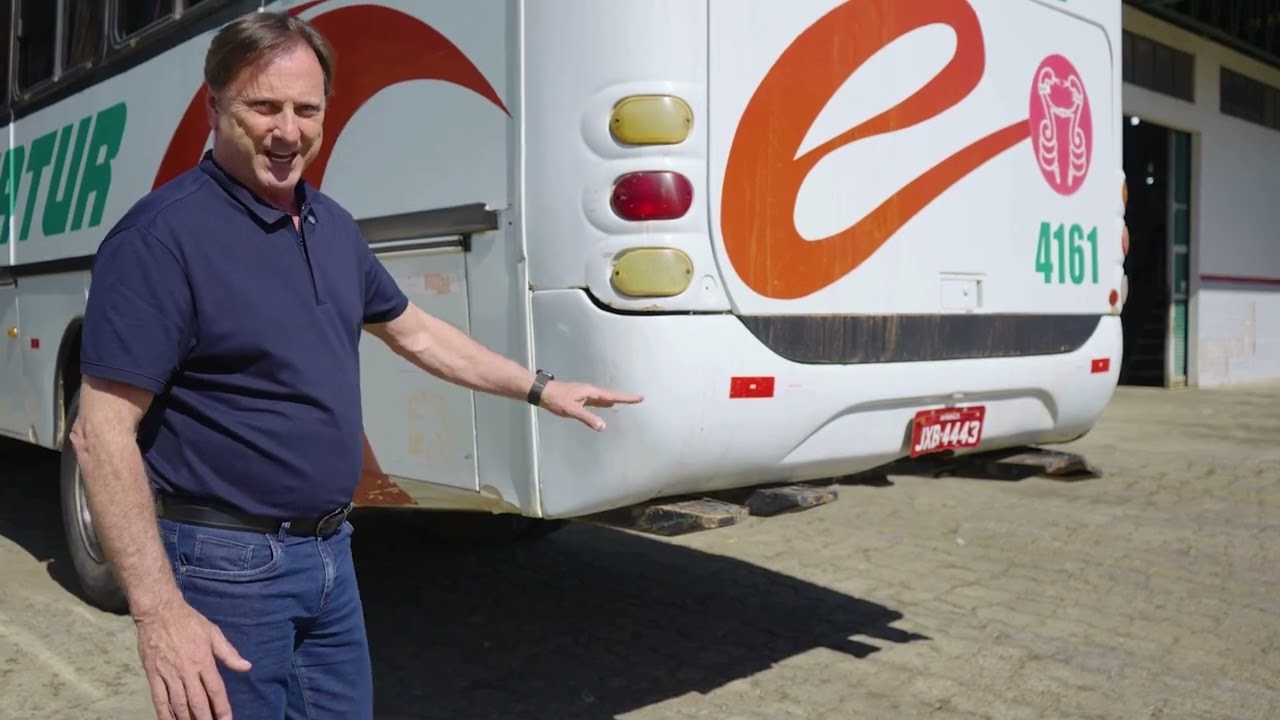 Foco & Ação - Ônibus Minissaia 