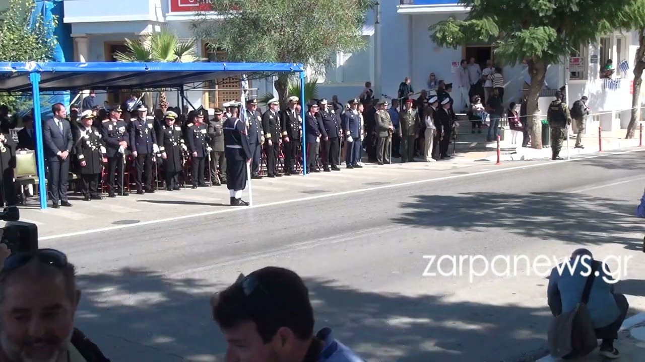 Η παρέλαση για την επέτειο του ΟΧΙ στα Χανιά