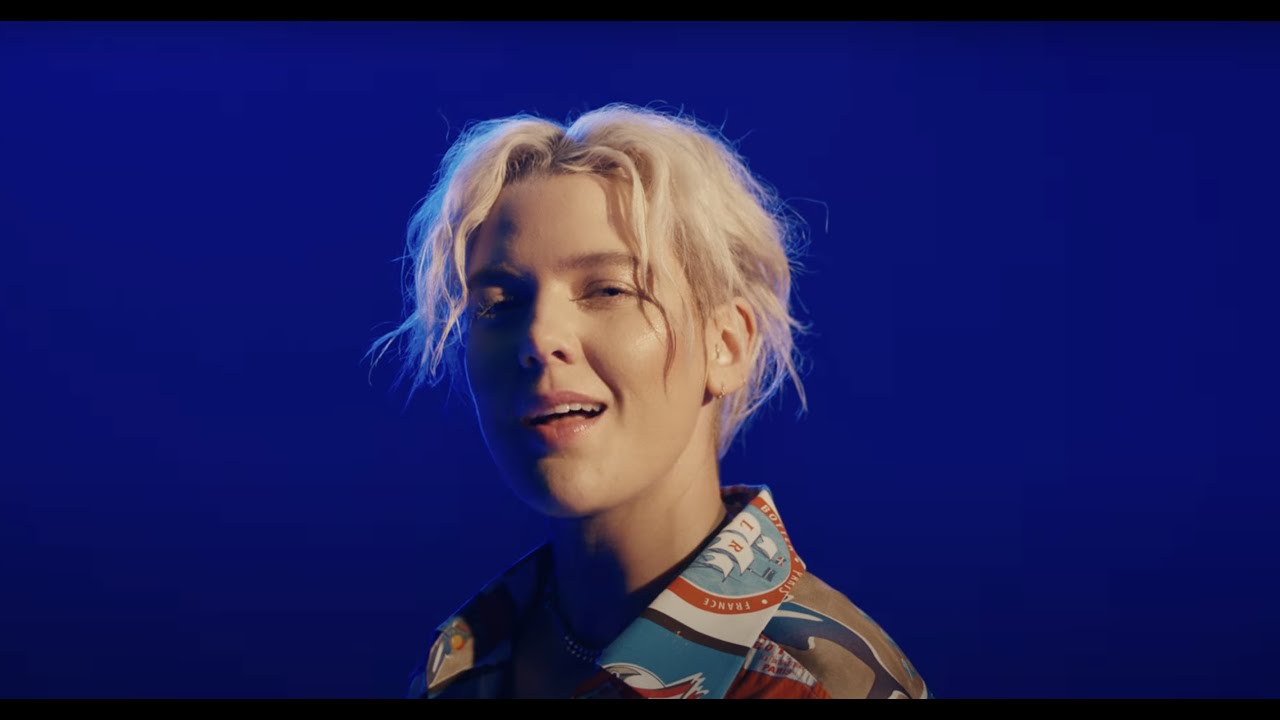 Betty Who - She Can Dance (Official Music Video)