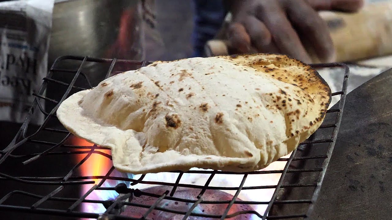 구워먹는 카레 빵 / indian traditional curry bread - naan / indian street food