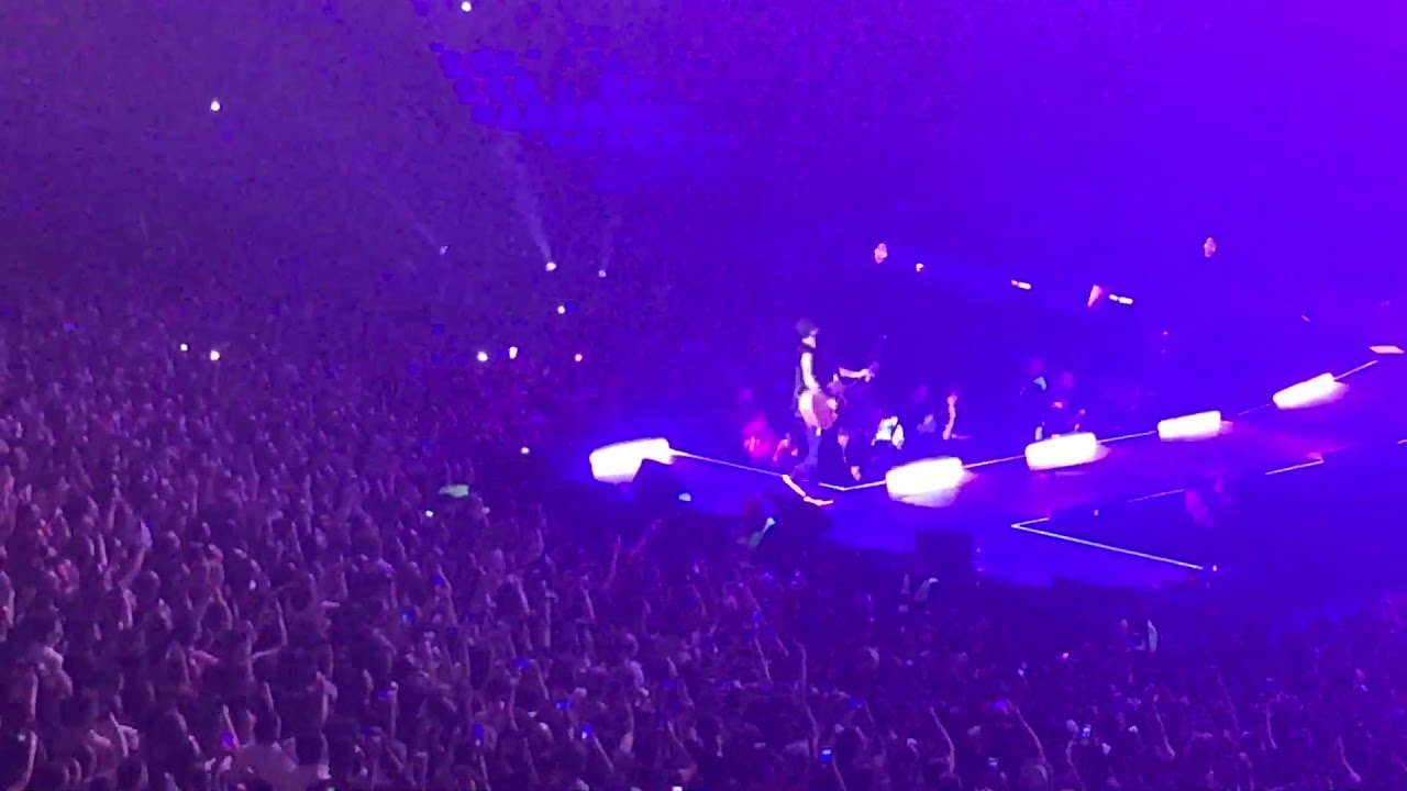 Sono solo parole (ft. Ultimo) - Fabrizio Moro ft. Ultimo live - PalaEur - Roma 19/10/2019.