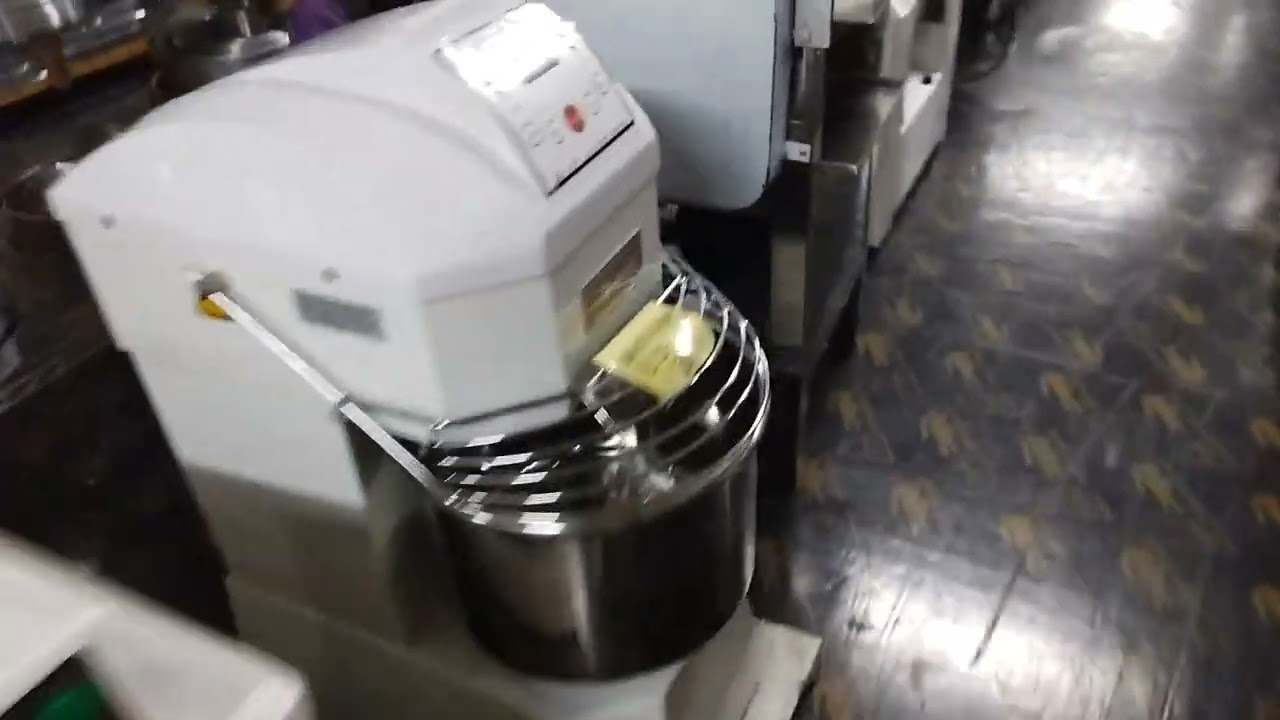 Naghahanap ba kayo ng Baking  Equipments?  Tara samahan nyo kami dito!