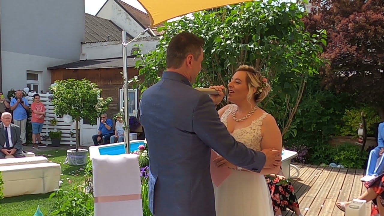 Braut singt 
