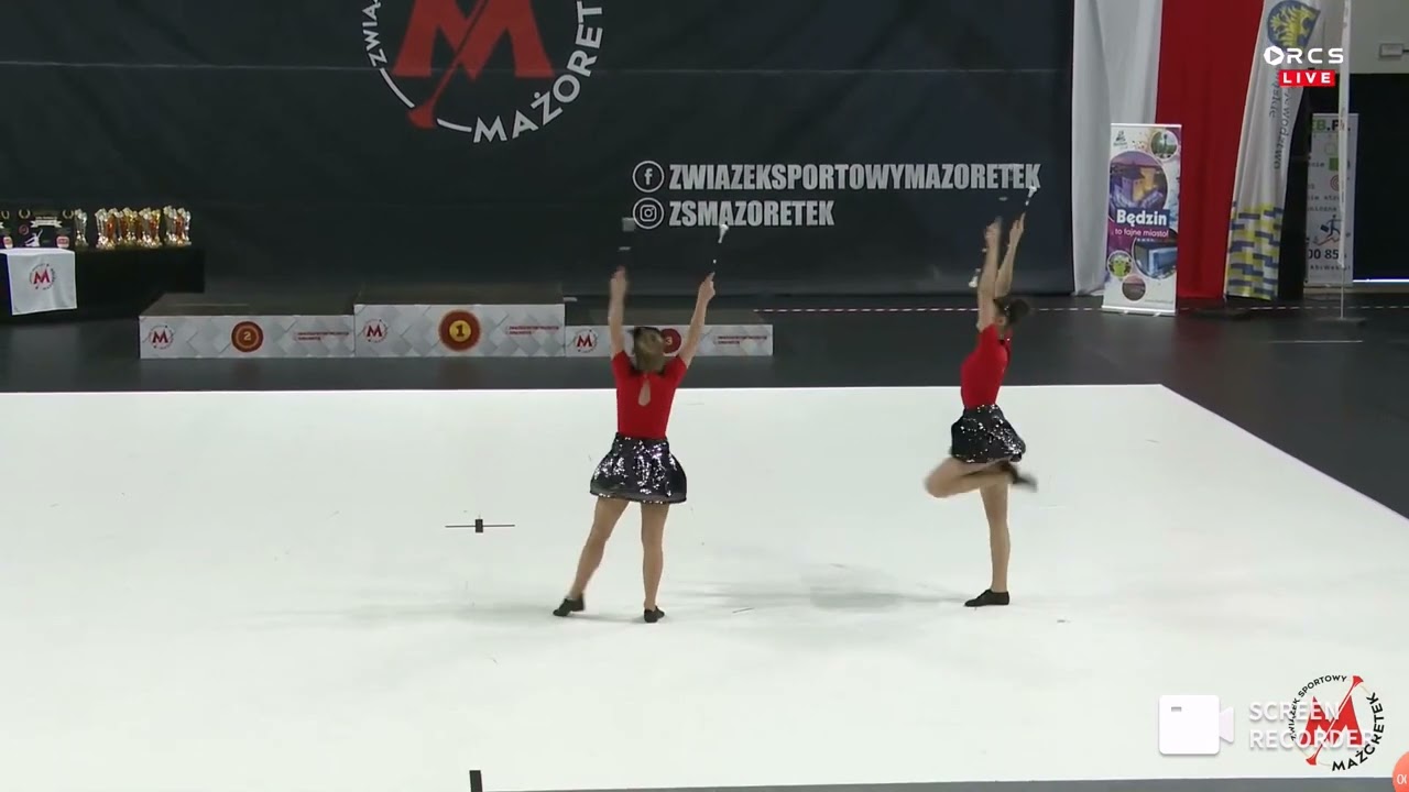 Mażoretki ZYGZAK - Iza i Julka