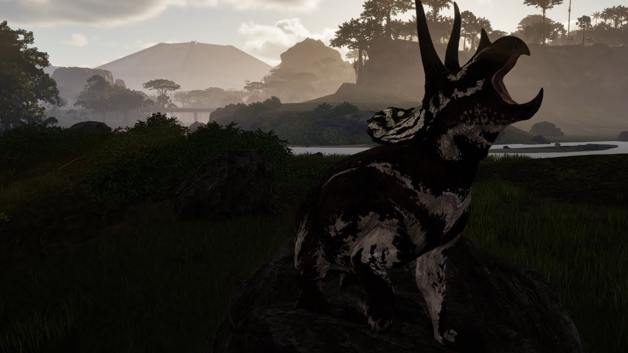Surviving as a Triceratops - The Isle EVRIMA