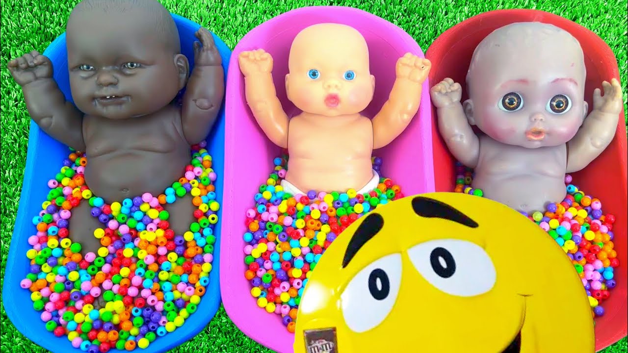 Full of 3 Rainbow Bath Tubs Candy with M&M's & Magic Slime Cutting