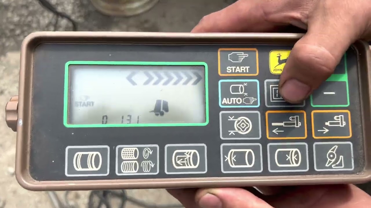 Пресс подборщик John Deere 590 N 897