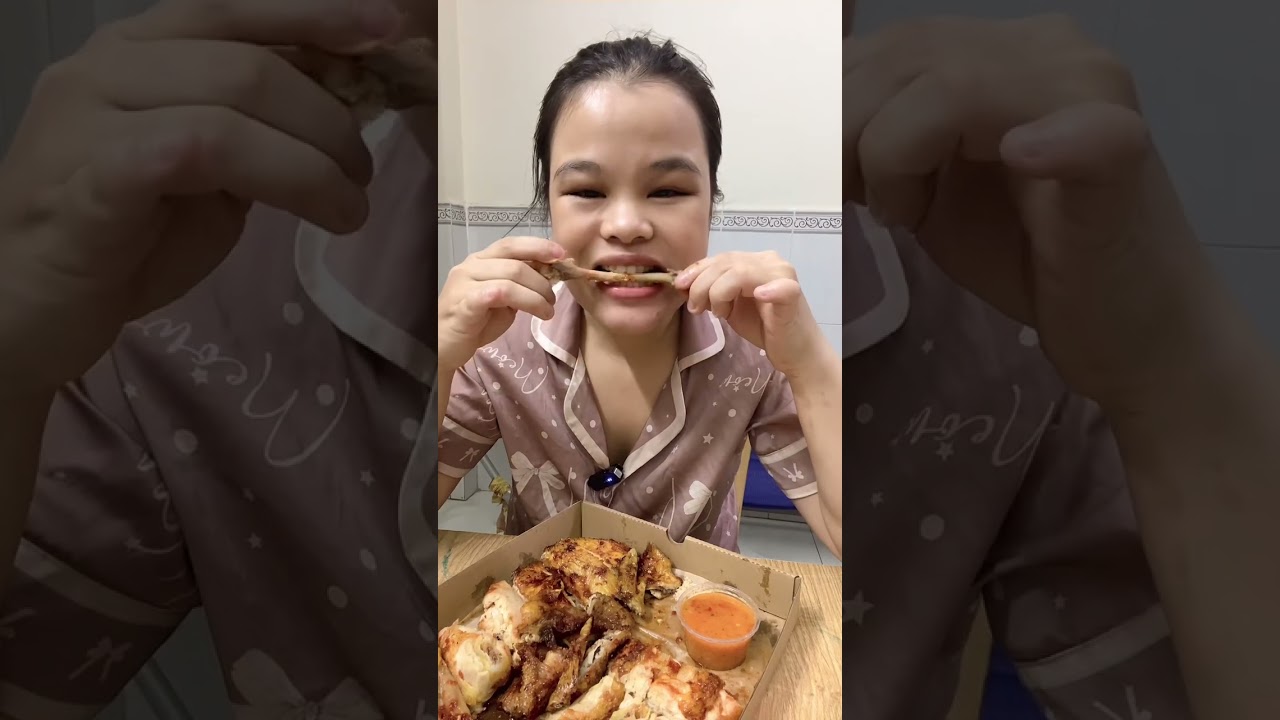 mời mọi  người ăn gà nướng với e nha