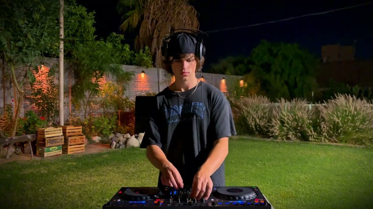 HIGH TECH/MINIMAL TECHNO | Backyard Sessions #4